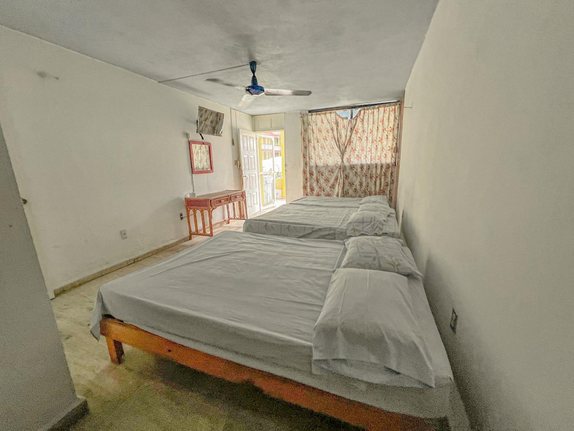 Casa De Huespedes Walton Ξενοδοχείο Ακαπούλκο Εξωτερικό φωτογραφία