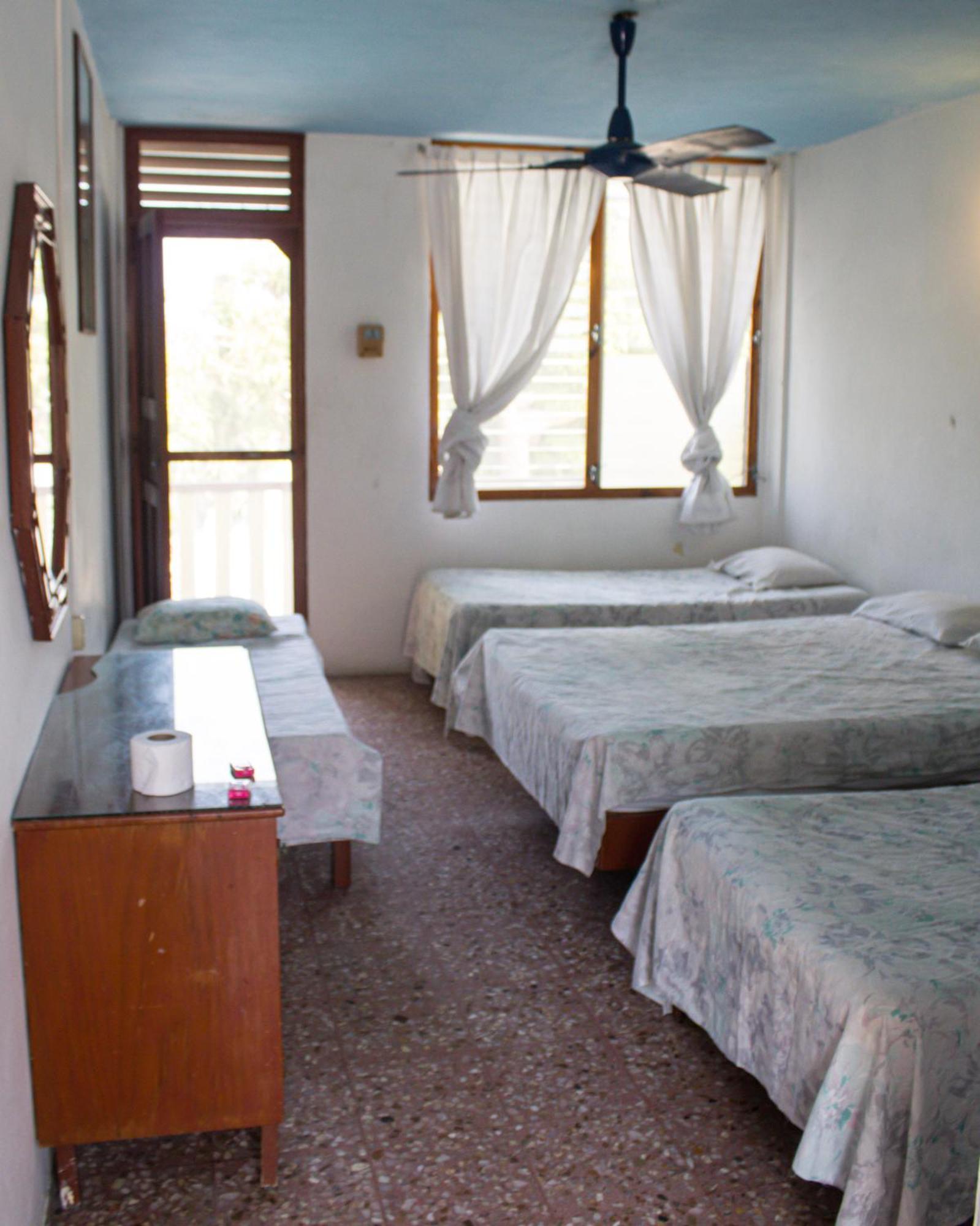 Casa De Huespedes Walton Ξενοδοχείο Ακαπούλκο Εξωτερικό φωτογραφία